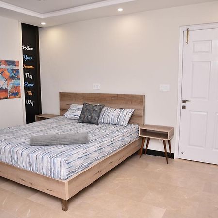 The Bliss Aparthotel Равалпинди Екстериор снимка