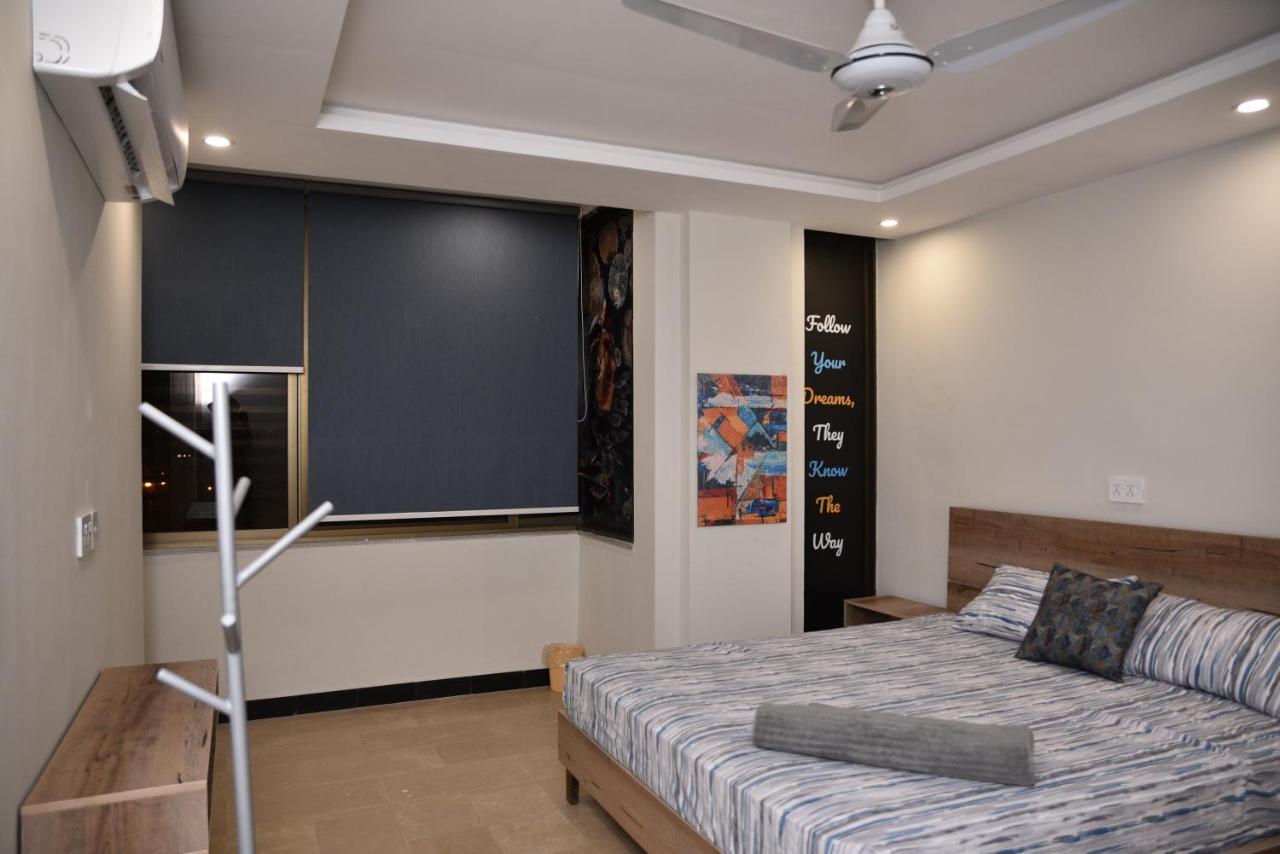 The Bliss Aparthotel Равалпинди Екстериор снимка