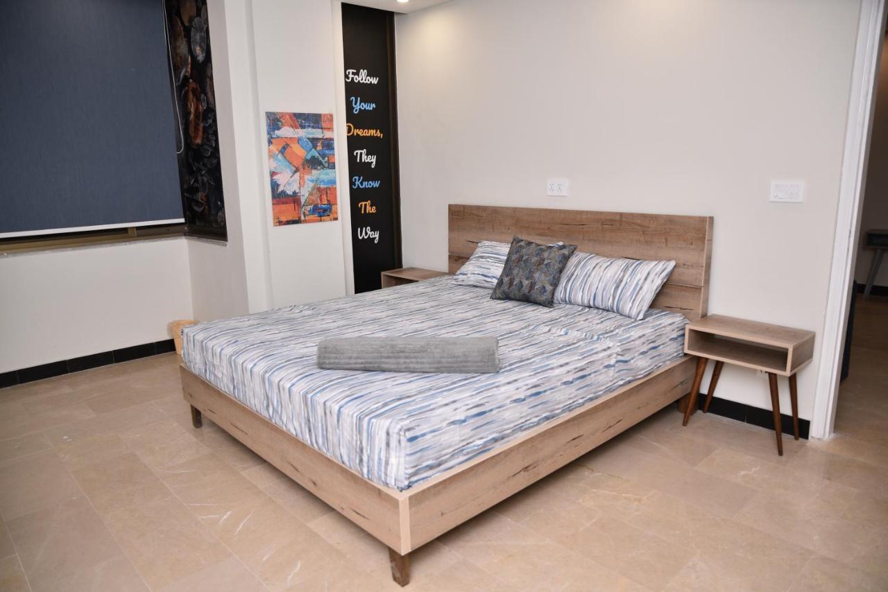 The Bliss Aparthotel Равалпинди Екстериор снимка