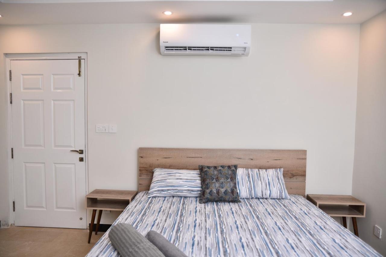 The Bliss Aparthotel Равалпинди Екстериор снимка