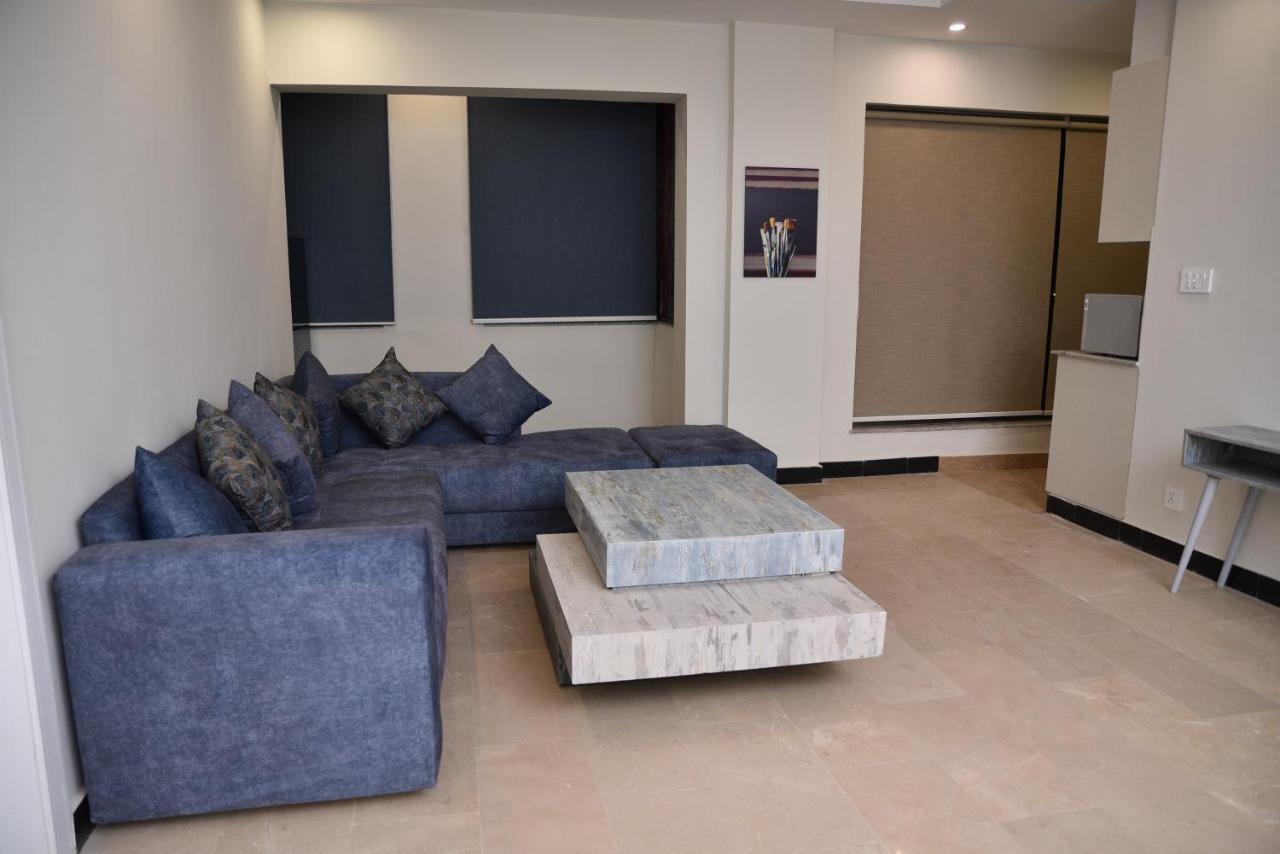 The Bliss Aparthotel Равалпинди Екстериор снимка